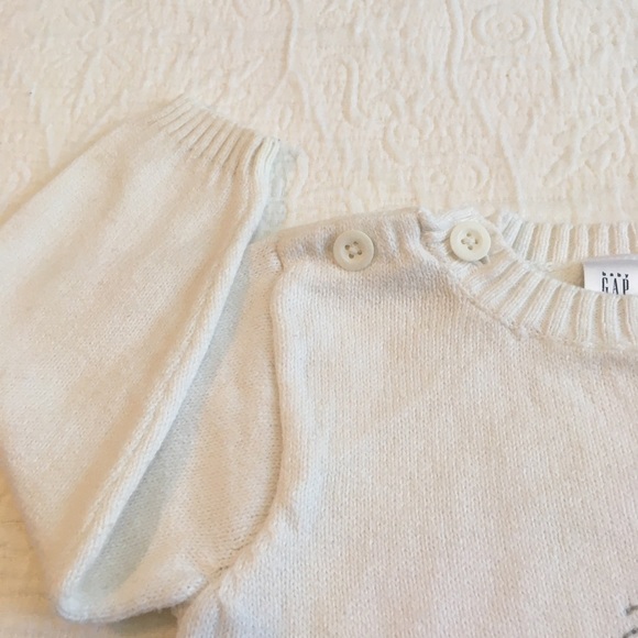 6-12m (4/$20) White Pullover Sweater by GAP - Picture 8 of 9